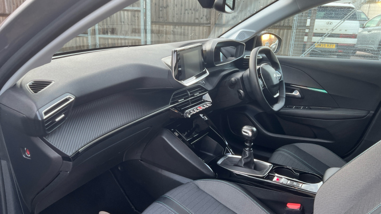 Peugeot 208 1.2 PureTech 100 Allure Premium 5dr Petrol Hatchback